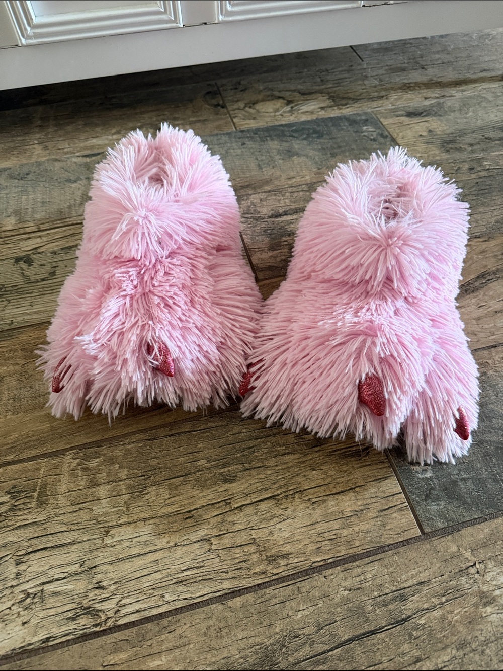 wonder nation Pink Fuzzy Monster Slippers
